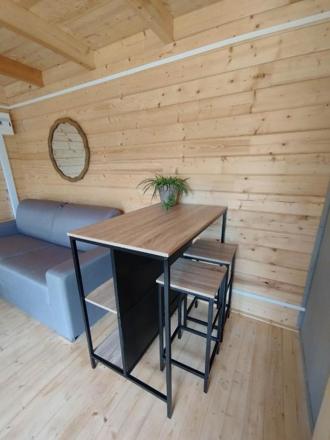 Tiny House Toute Equipee Avec Jardin Saint-Florent-sur-Cher Exterior photo