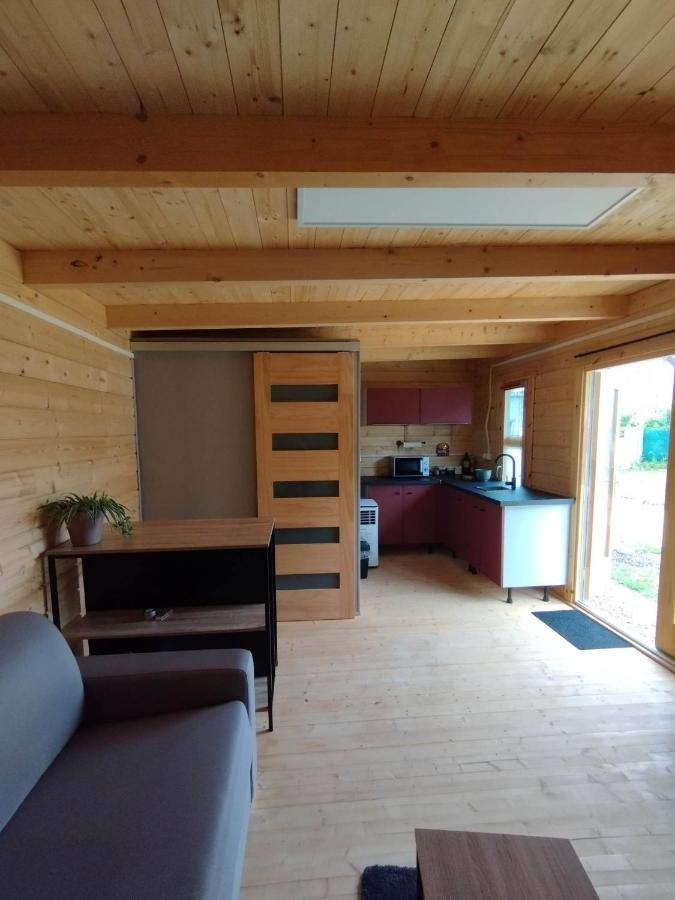 Tiny House Toute Equipee Avec Jardin Saint-Florent-sur-Cher Exterior photo