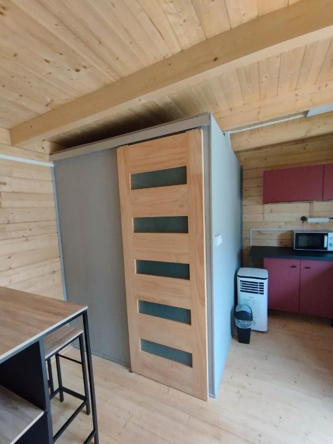 Tiny House Toute Equipee Avec Jardin Saint-Florent-sur-Cher Exterior photo